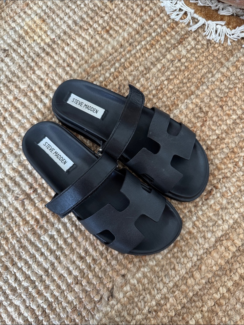 Steve Madden Black Mayven Sandals